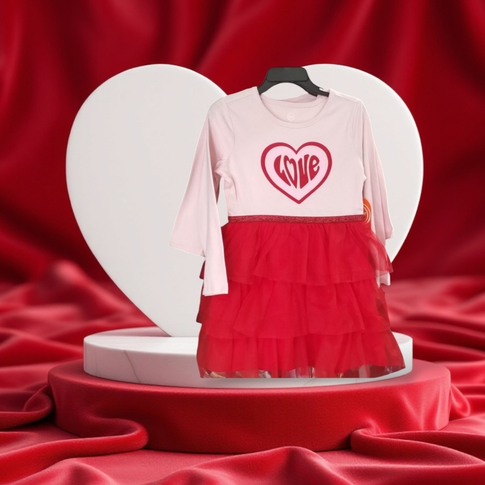 Girls dress. "love"